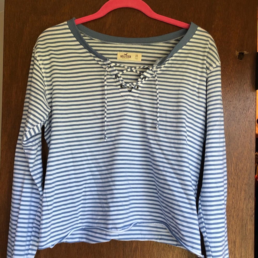 hollister striped blue and white xs cropped shirt